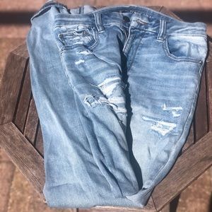 Women’s distressed jeans
